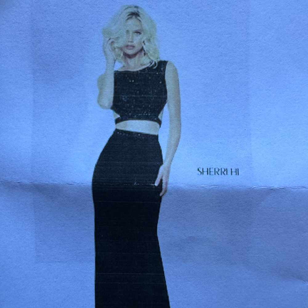 Sherri Hill Black Two-Piece Set - 8